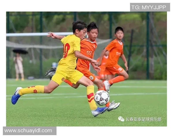 井景足球引领新风潮助力青少年成长与团队精神培养